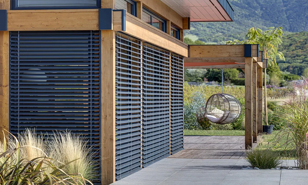 outdoor blinds awnings Melbourne alfresco external shading solutions